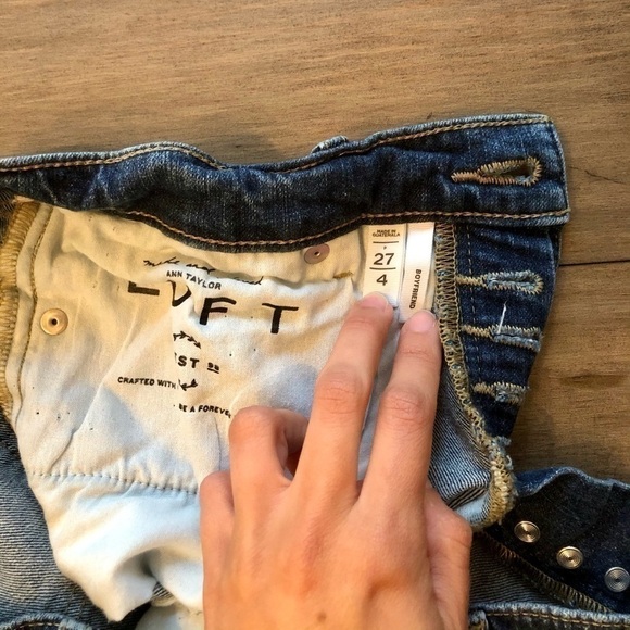 𝅺loft Paint Splatter boyfriend jeans - Picture 6 of 7